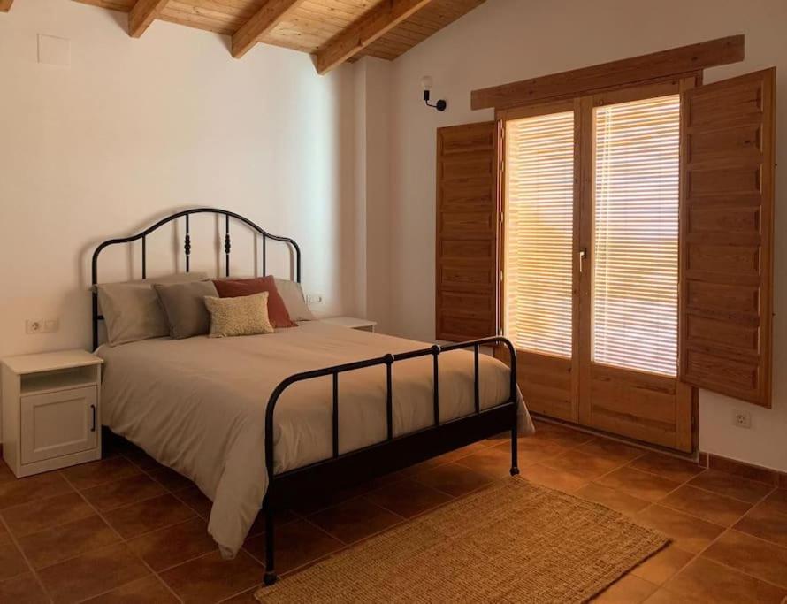 La Llobatera Casa Rural Les Coves de Vinroma エクステリア 写真
